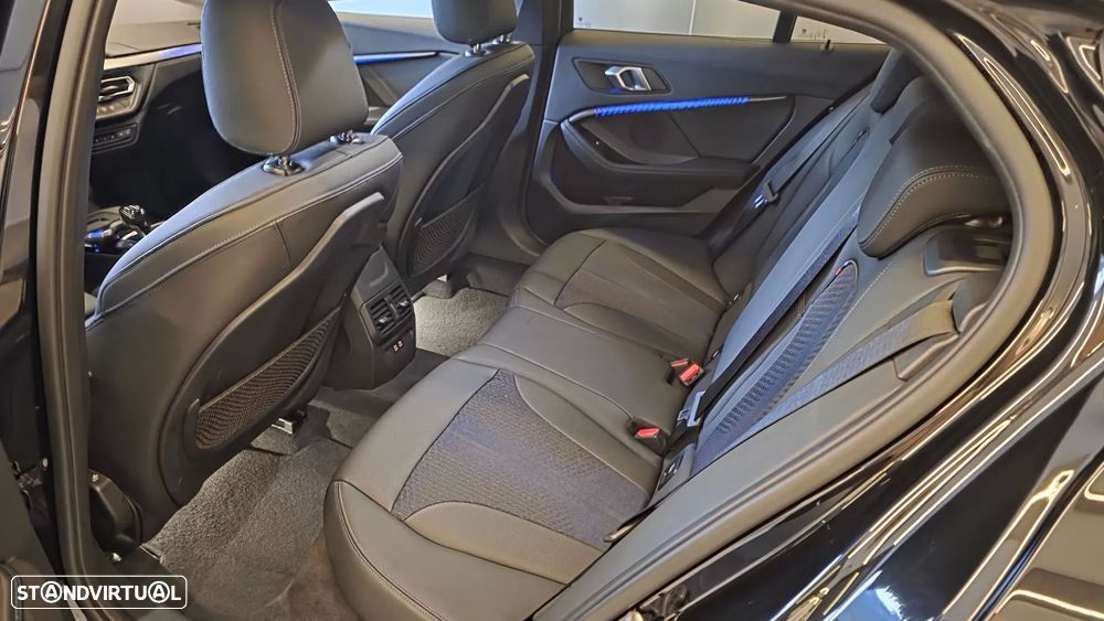 BMW 116 d Pack Desportivo M Auto - 44