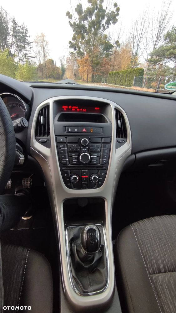 Opel Astra - 14