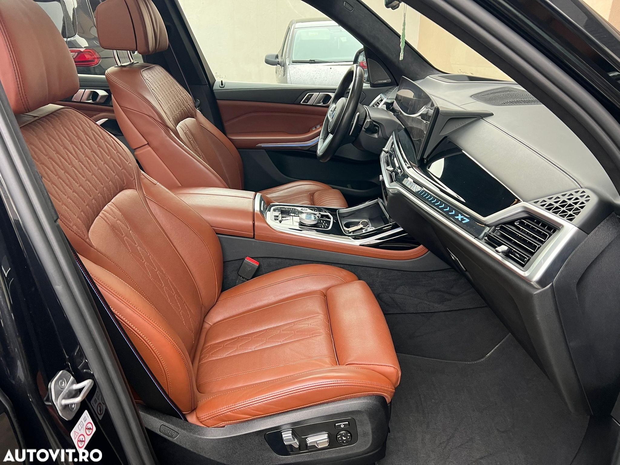 BMW X7 xDrive40d MHEV - 24