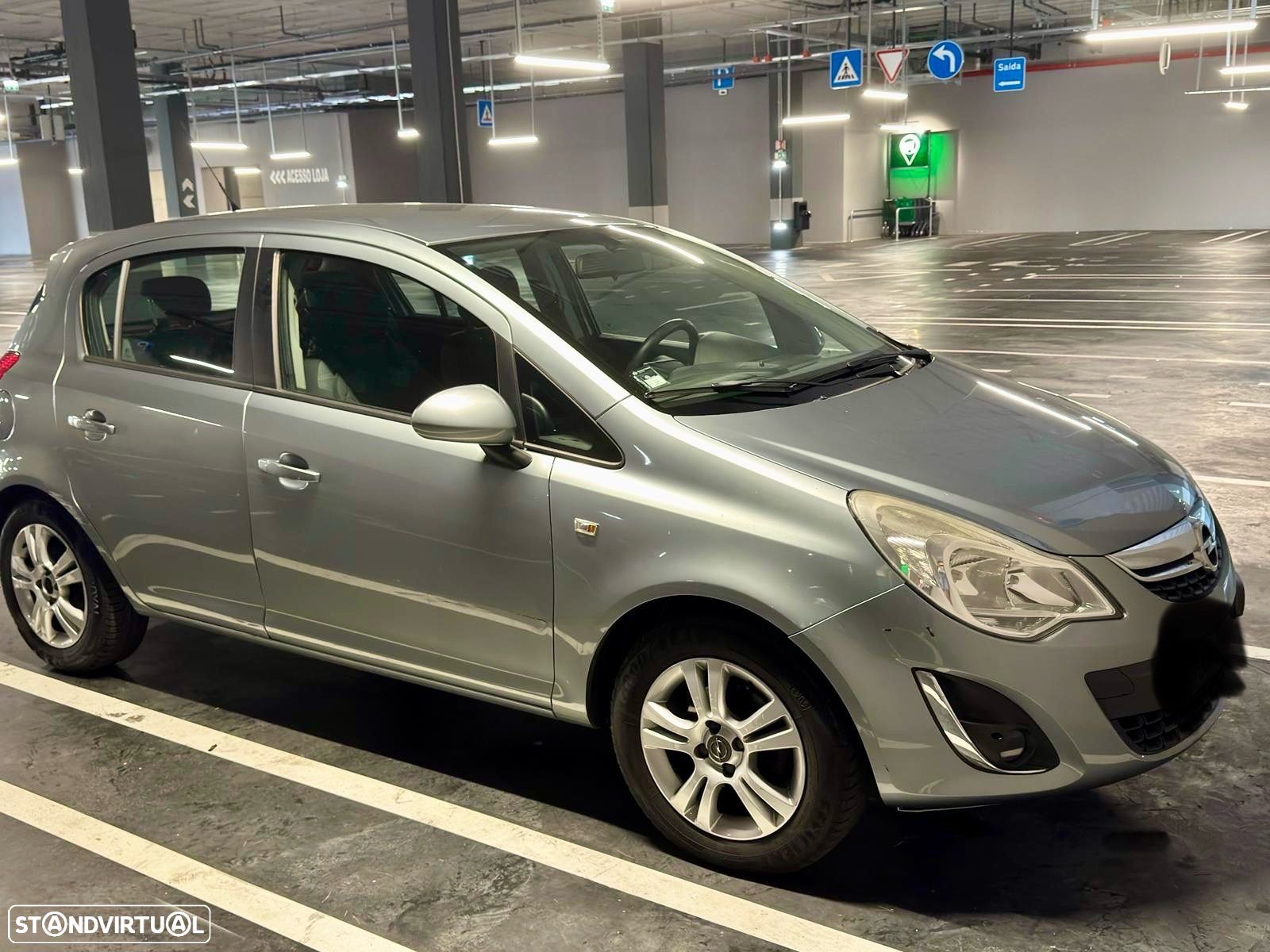 Opel Corsa 1.2 Enjoy - 1