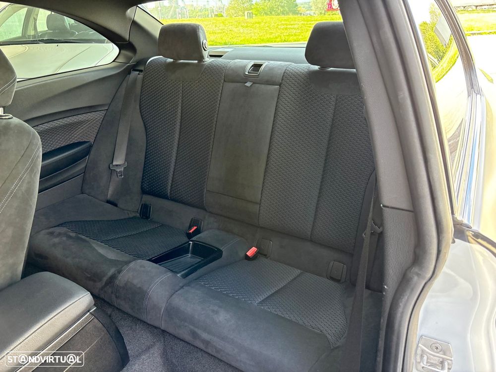 BMW 220 d Coupe Pack M Auto - 10