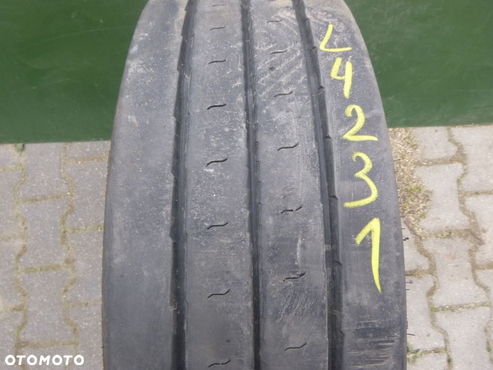 Opona ciężarowa 235/75/17.5 Dunlop SP246. Opony ciężarowe - 2