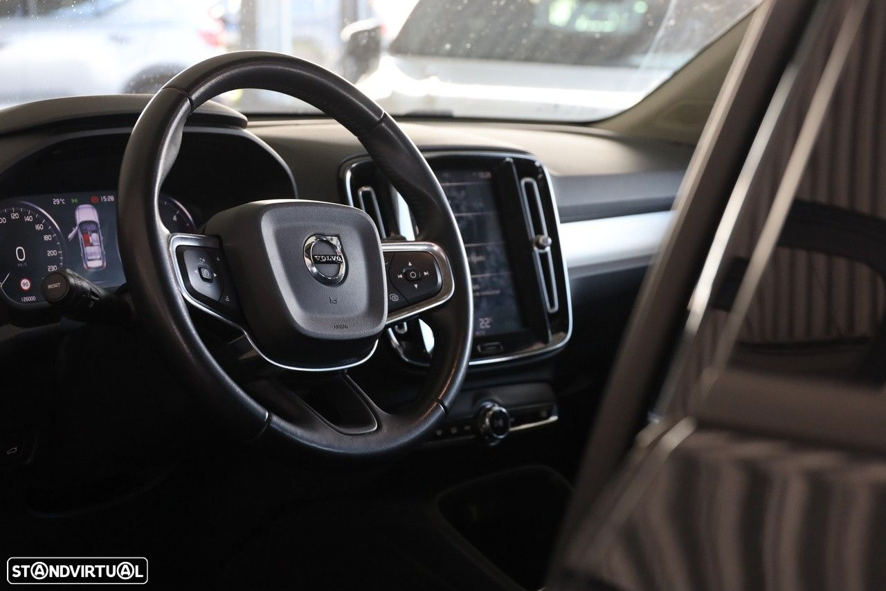 Volvo XC 40 2.0 D3 Momentum - 8