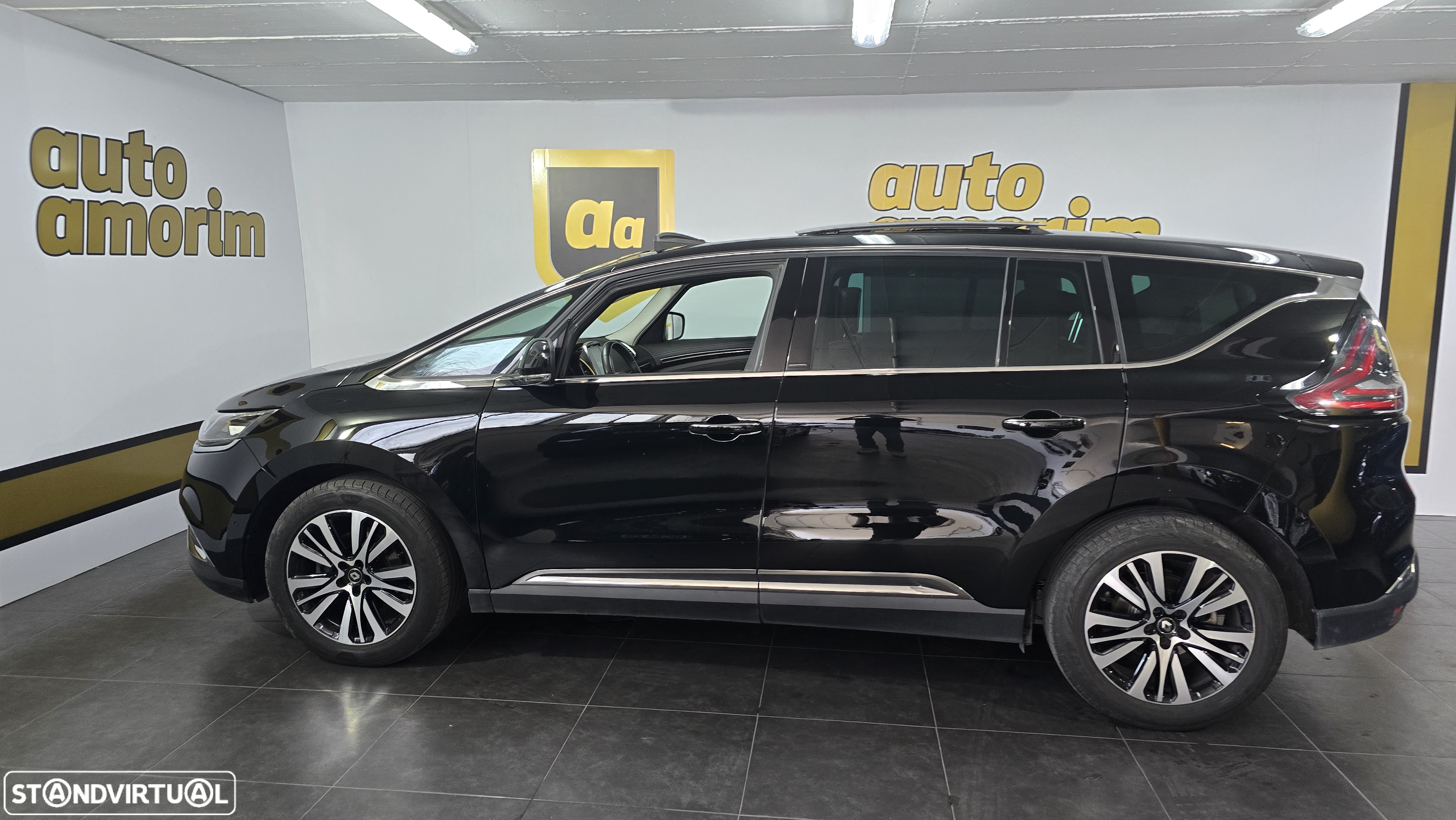 Renault Espace 1.6 dCi Initiale Paris EDC - 11