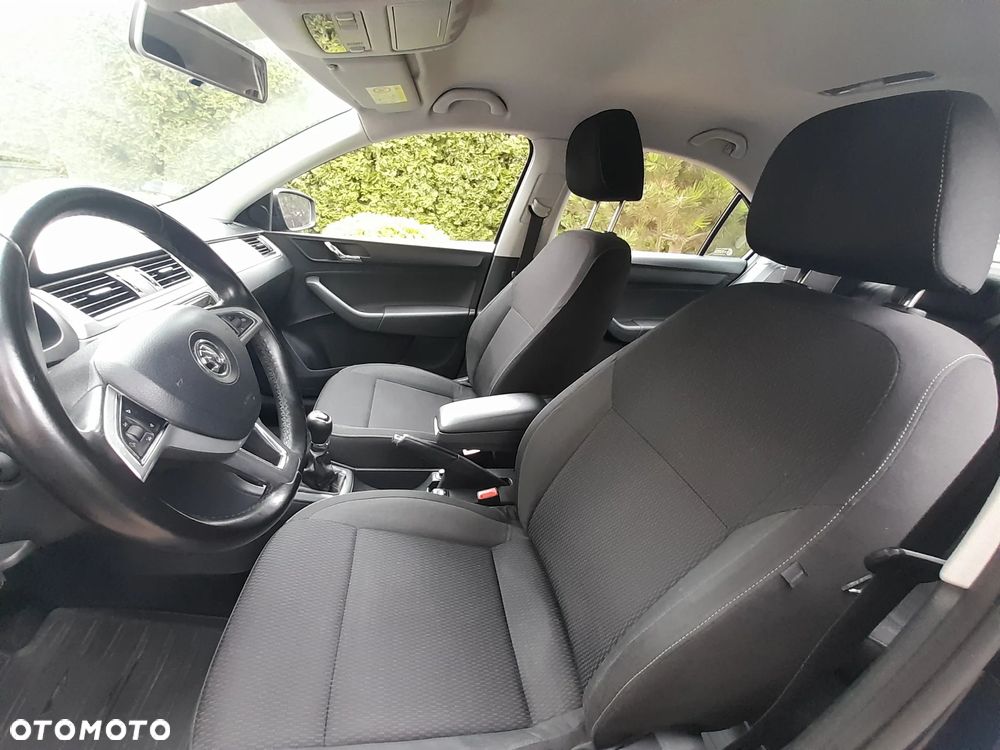 Skoda RAPID 1.2 TSI Ambition - 21