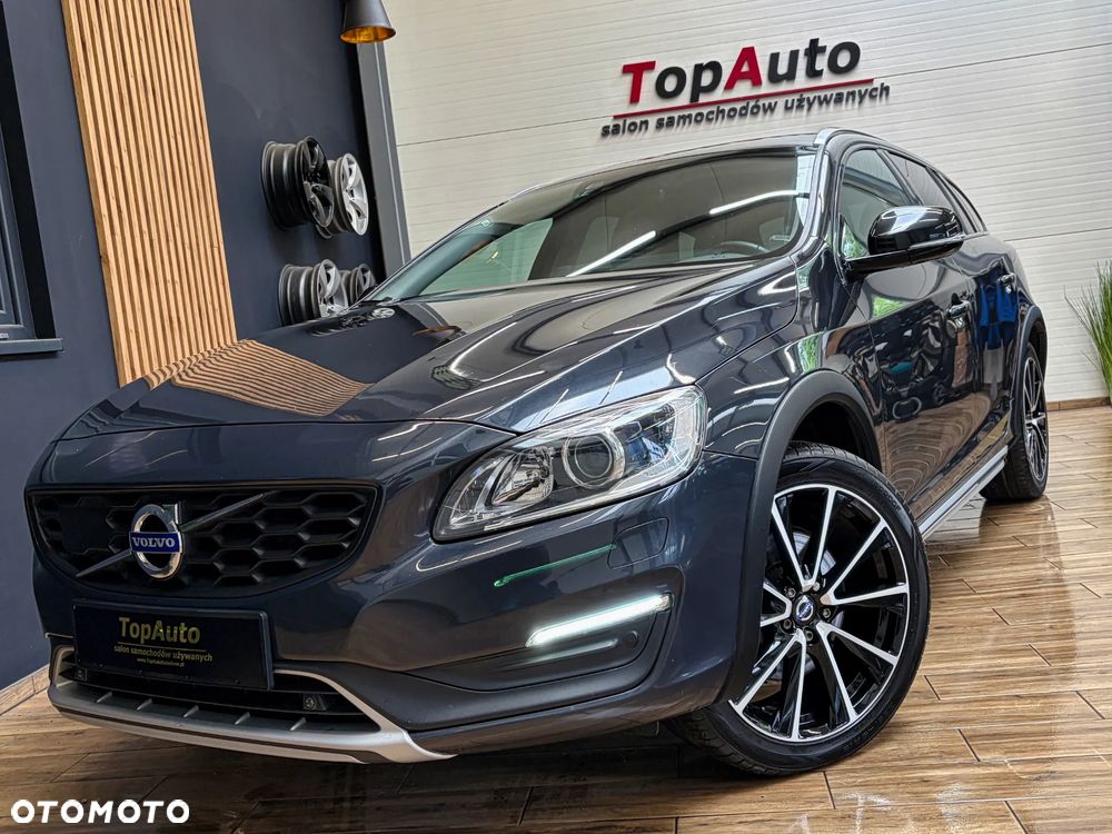 Volvo V60 Cross Country T5 Geartronic Summum - 1