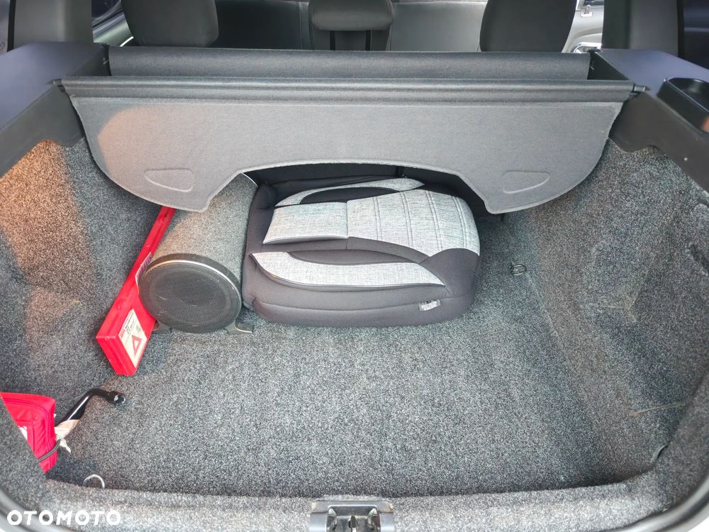 Dacia Duster 1.6 16V 4x2 Laureate - 38