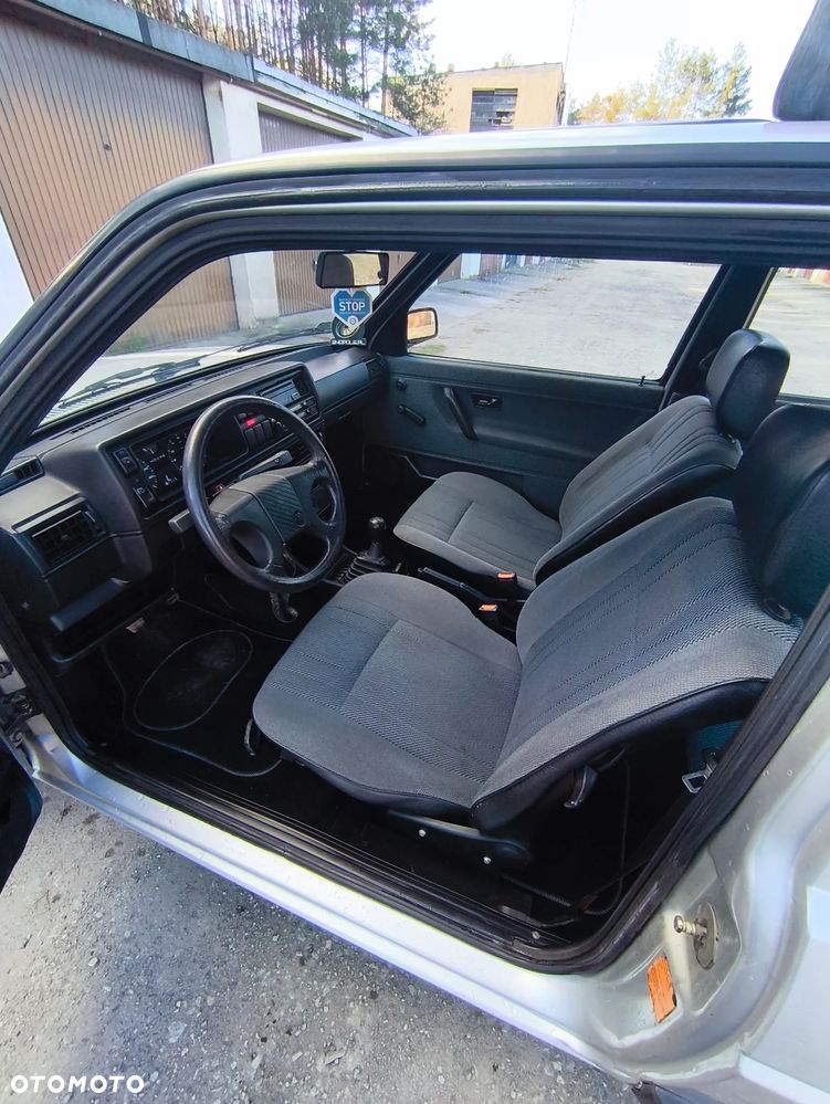 Volkswagen Golf 1.3 CL - 7