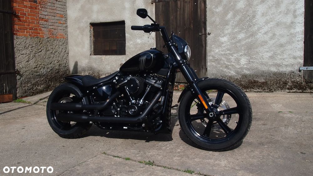 Harley-Davidson Softail Standard - 18