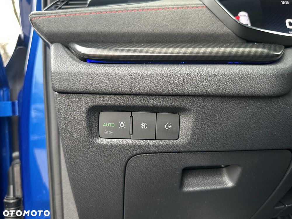 Skoda Octavia 2.0 TDI RS DSG - 32