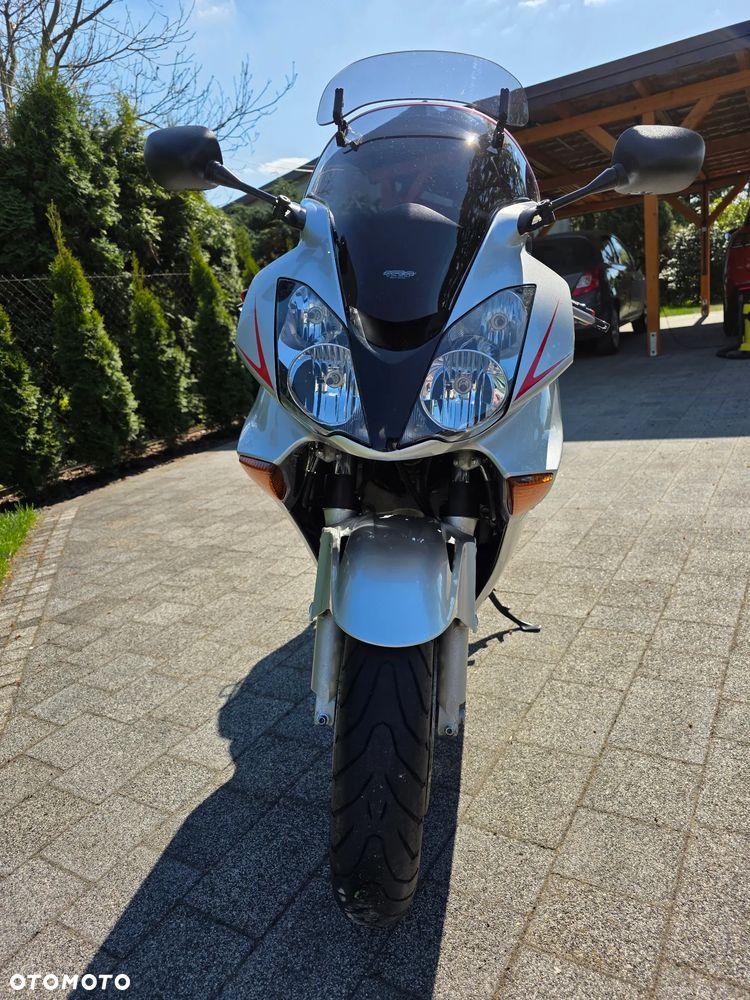 Honda VFR - 6