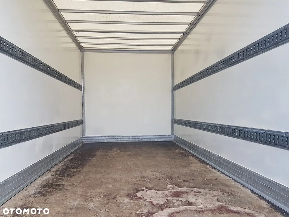 Renault MASTER KONTENER 8EP 4,21x2,23x2,22 KLIMA MANUAL KRAJOWY 6-BIEGÓW - 18