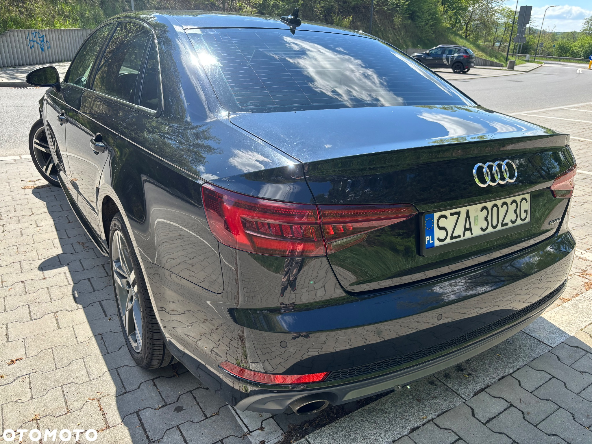 Audi A4 2.0 TFSI Quattro Design S tronic - 3