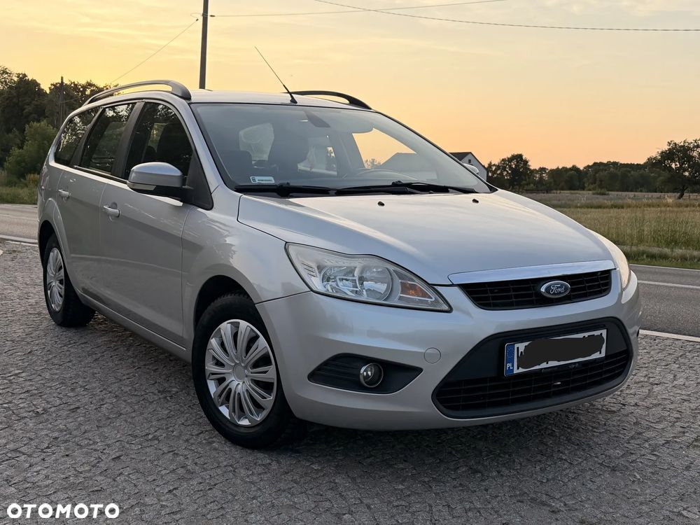 Ford Focus 1.6 Trend - 10