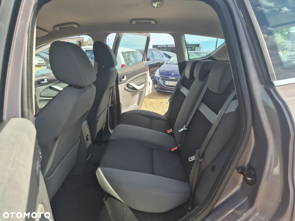 Ford Kuga - 6