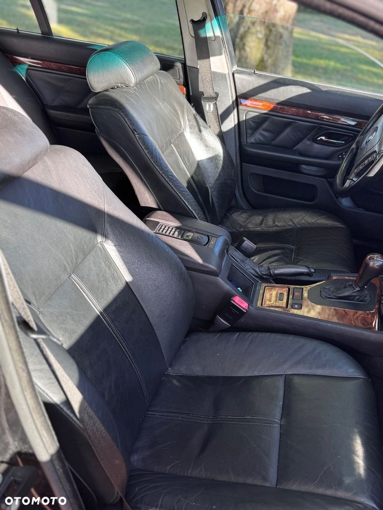 BMW Seria 5 - 11