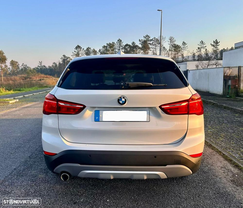 BMW X1 16 d sDrive — fotografia 4