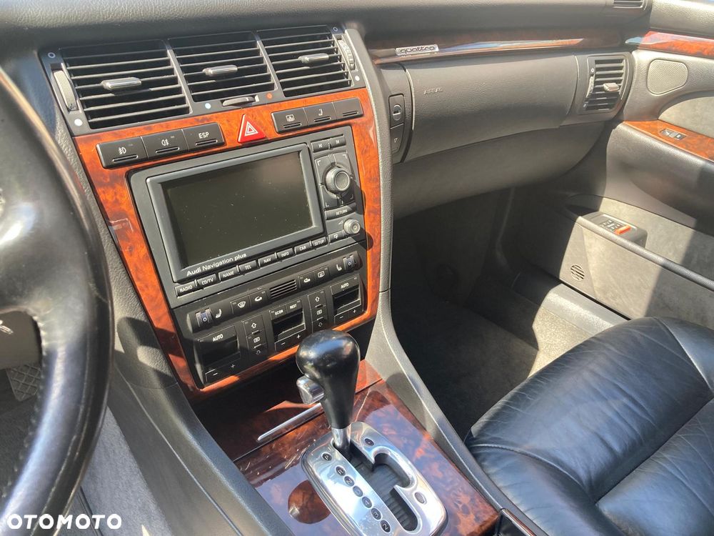Audi S8 - 5