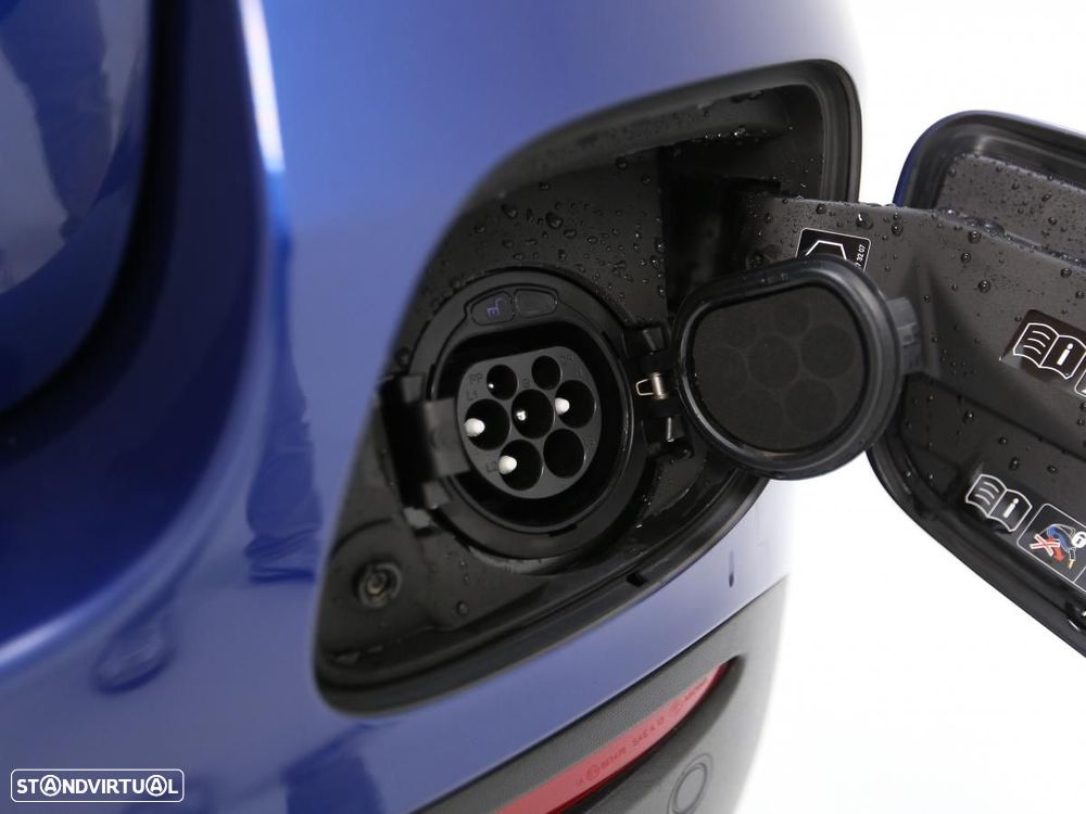 Mercedes-Benz GLC 300 de 4Matic - 16