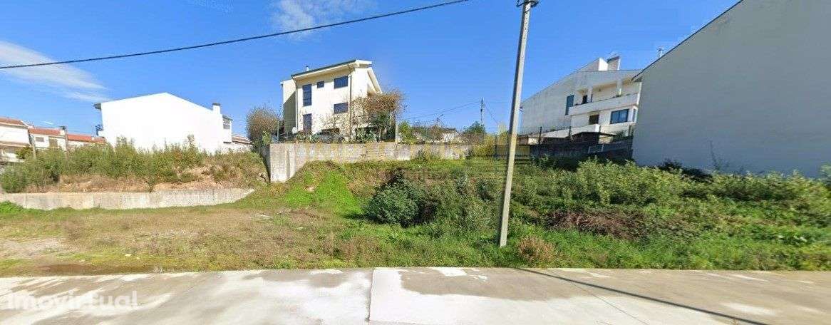 Lote para Moradia de 3 Frentes - Grande imagem: 3/7