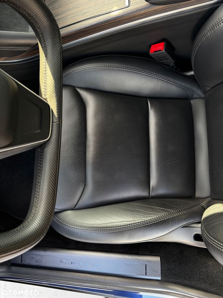 Tesla Model S Long Range - 24