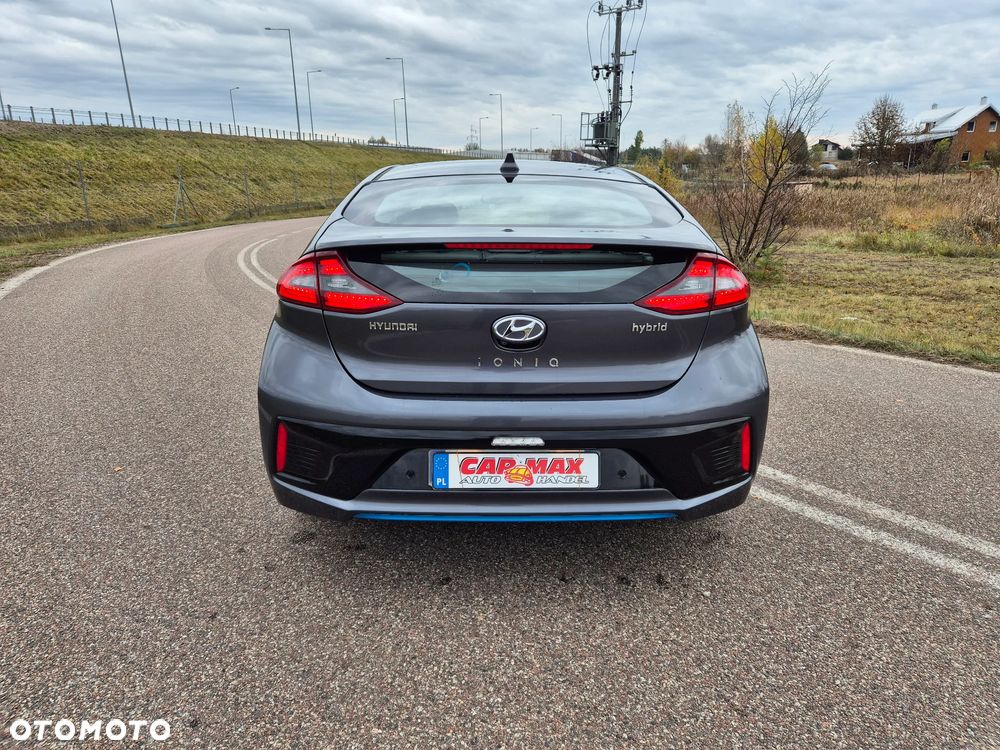 Hyundai IONIQ hybrid Premium - 4