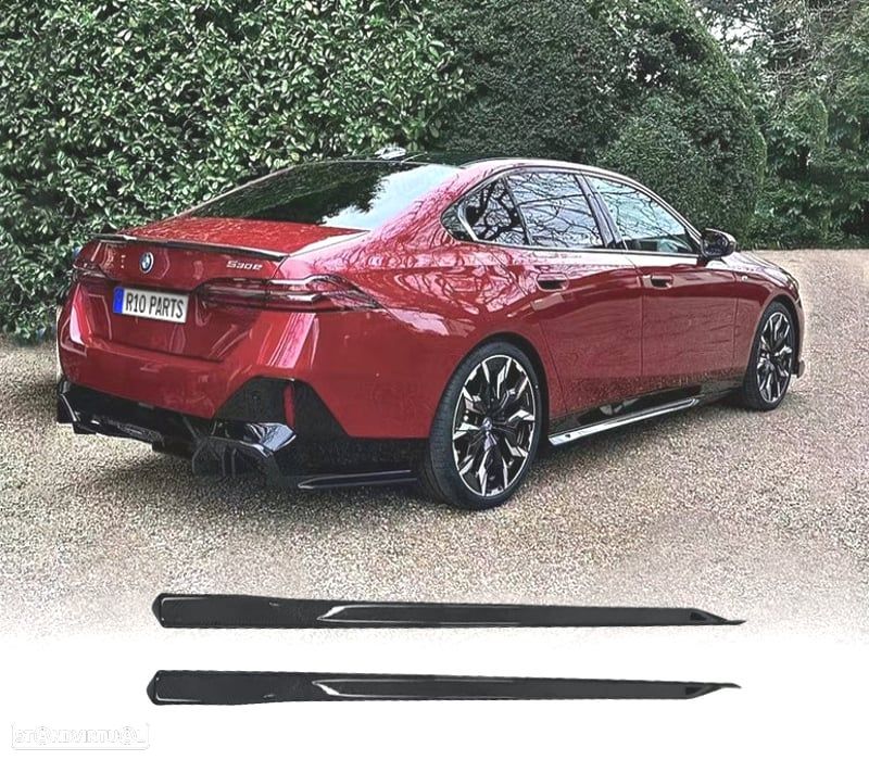 EXTENSÕES DE EMBALADEIRAS BMW G60 24- LOOK M PERFORMANCE PRETO BRILHANTE - 1