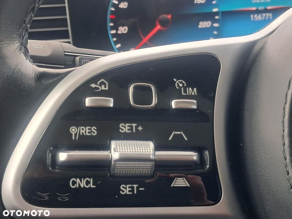Mercedes-Benz GLE 300 d 4-Matic - 20