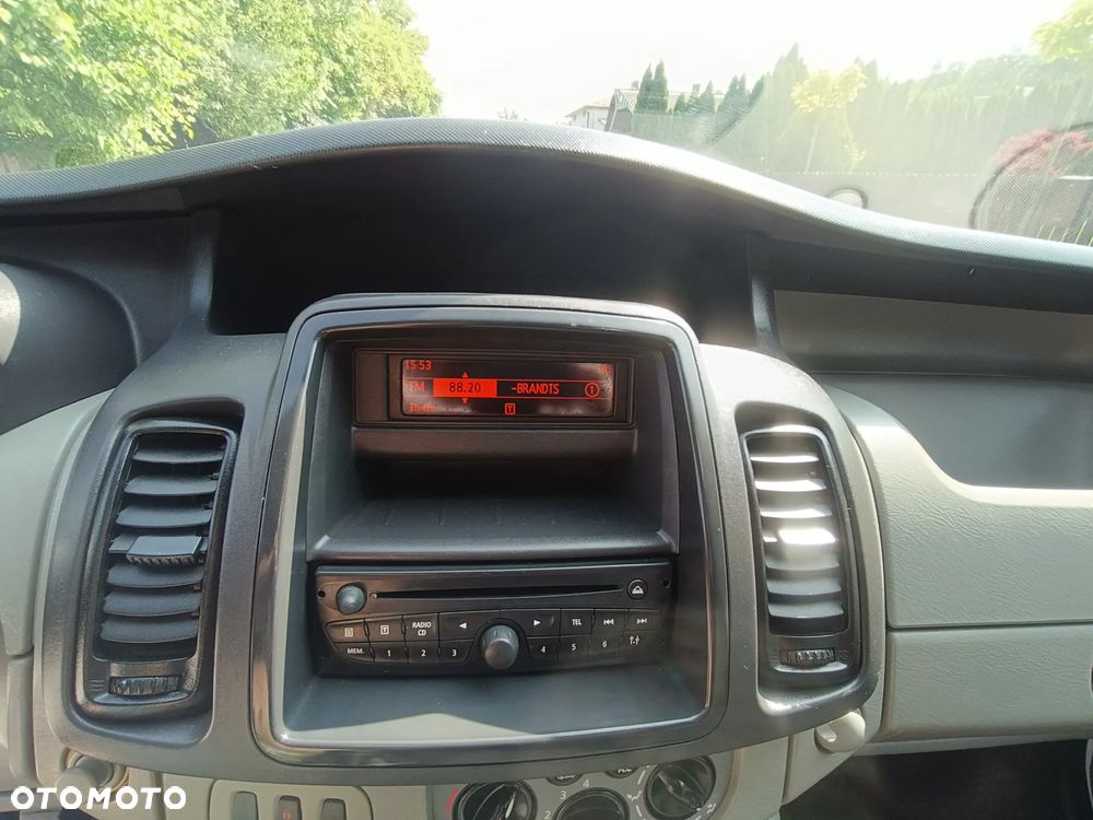 Opel Vivaro - 18