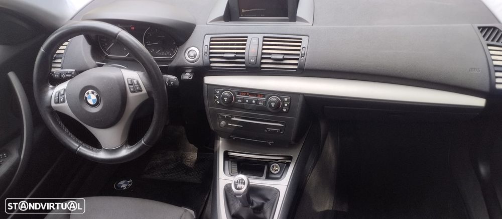 BMW 116 i Confort - 10