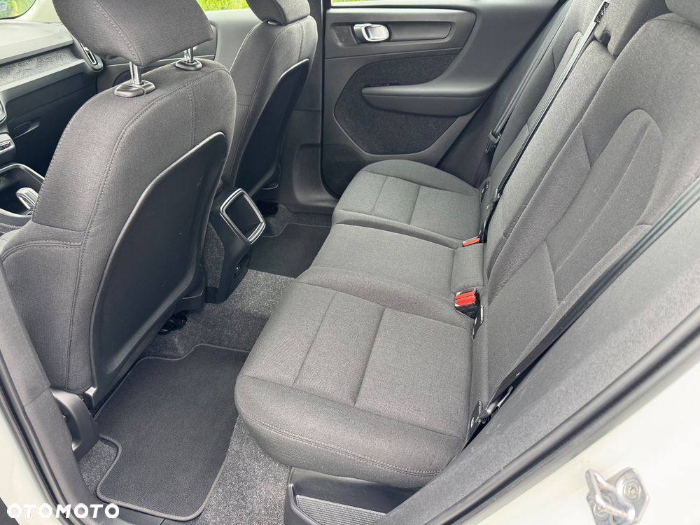 Volvo XC 40 T3 Momentum - 17