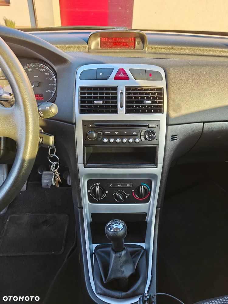 Peugeot 307 1.6 - 13