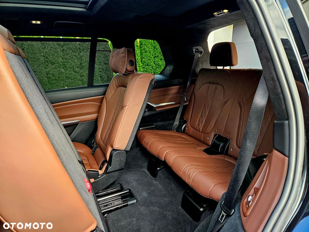 BMW X7 - 8