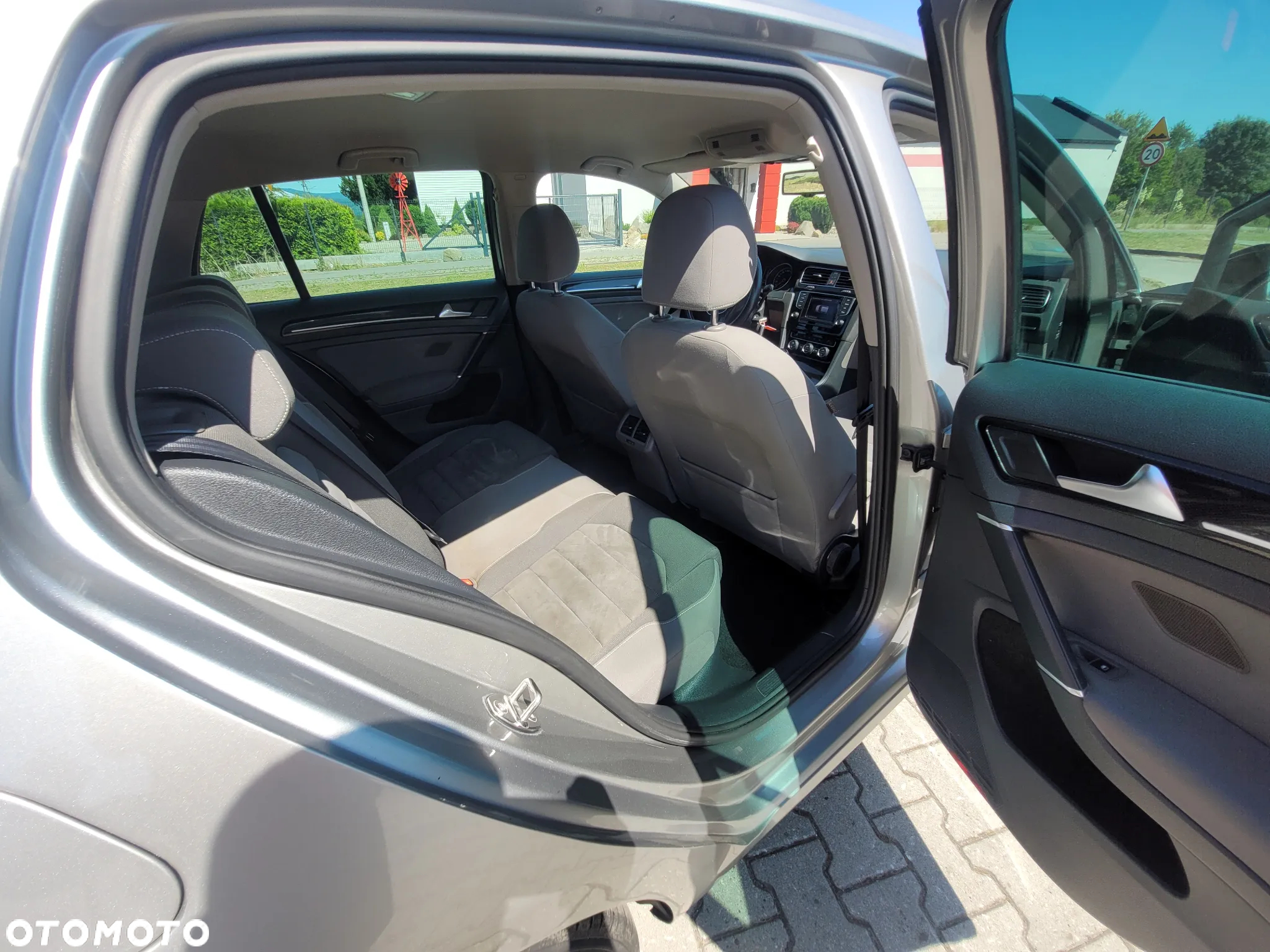 Volkswagen Golf VII 1.4 TSI BMT Highline - 24