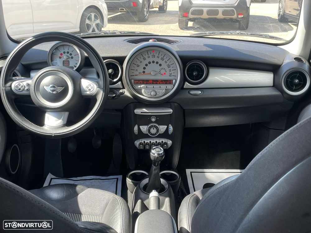 MINI 3 Portas Cooper D - 8