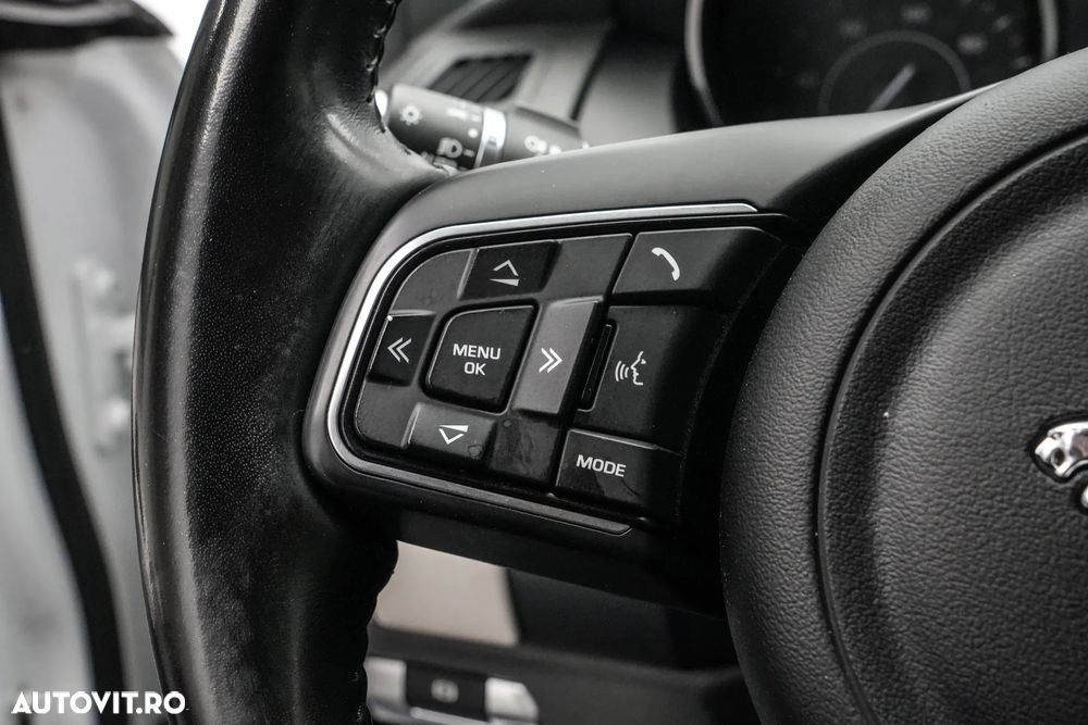 Jaguar E-Pace D150 AWD S - 23