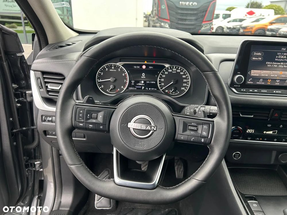 Nissan Qashqai 1.3 DIG-T mHEV N-Connecta Xtronic - 15