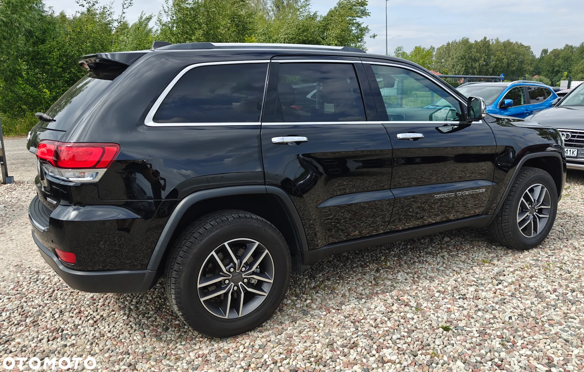 Jeep Grand Cherokee - 8