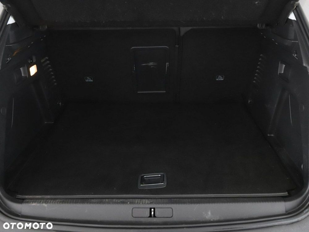 Peugeot 3008 225 e-EAT8 Allure - 21