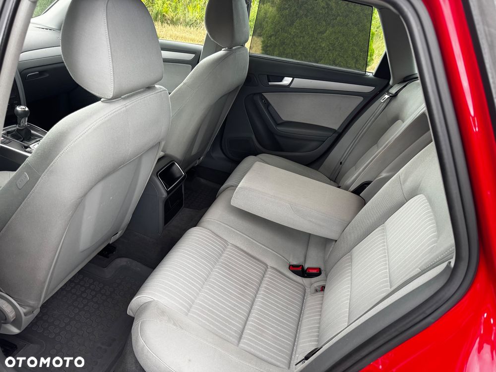 Audi A4 Avant 2.0 TDI DPF Attraction - 16