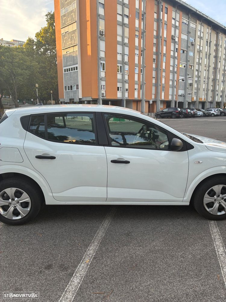 Dacia Sandero 1.0 SCe Essential - 2