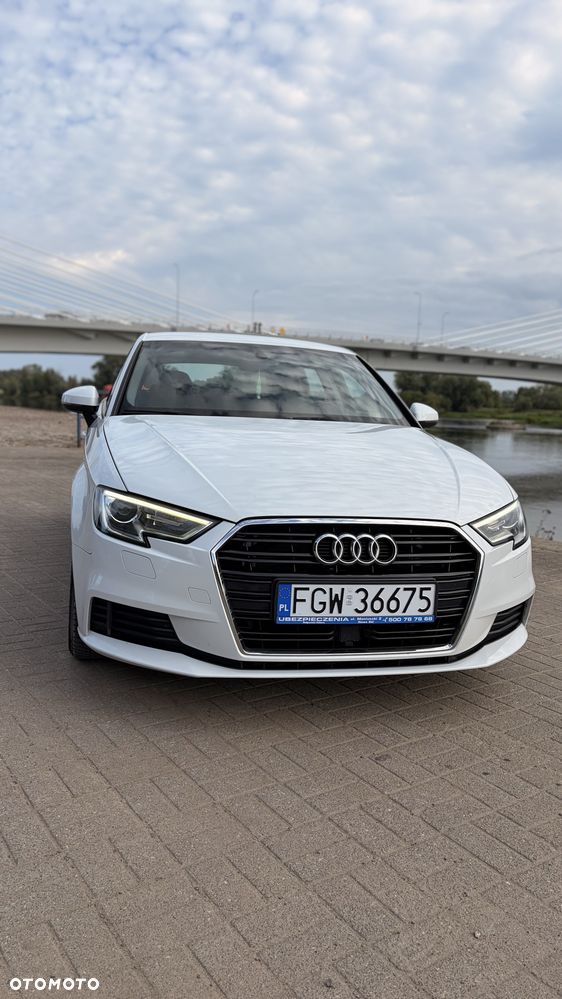 Audi A3 Sportback - 1