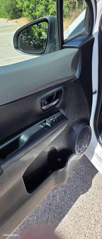Toyota Yaris - 9