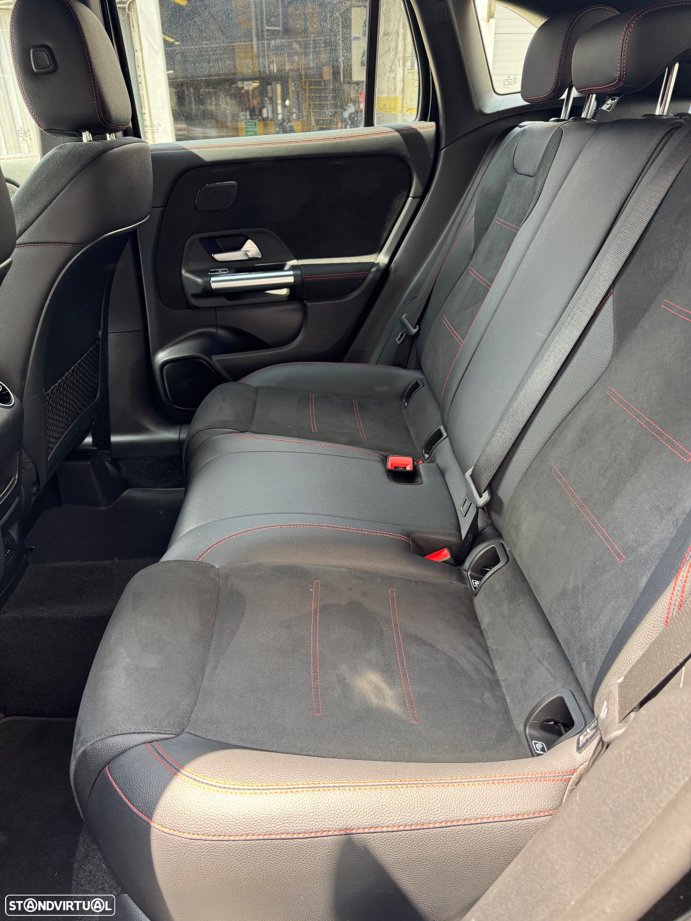 Mercedes-Benz GLA 250 e AMG Line - 17