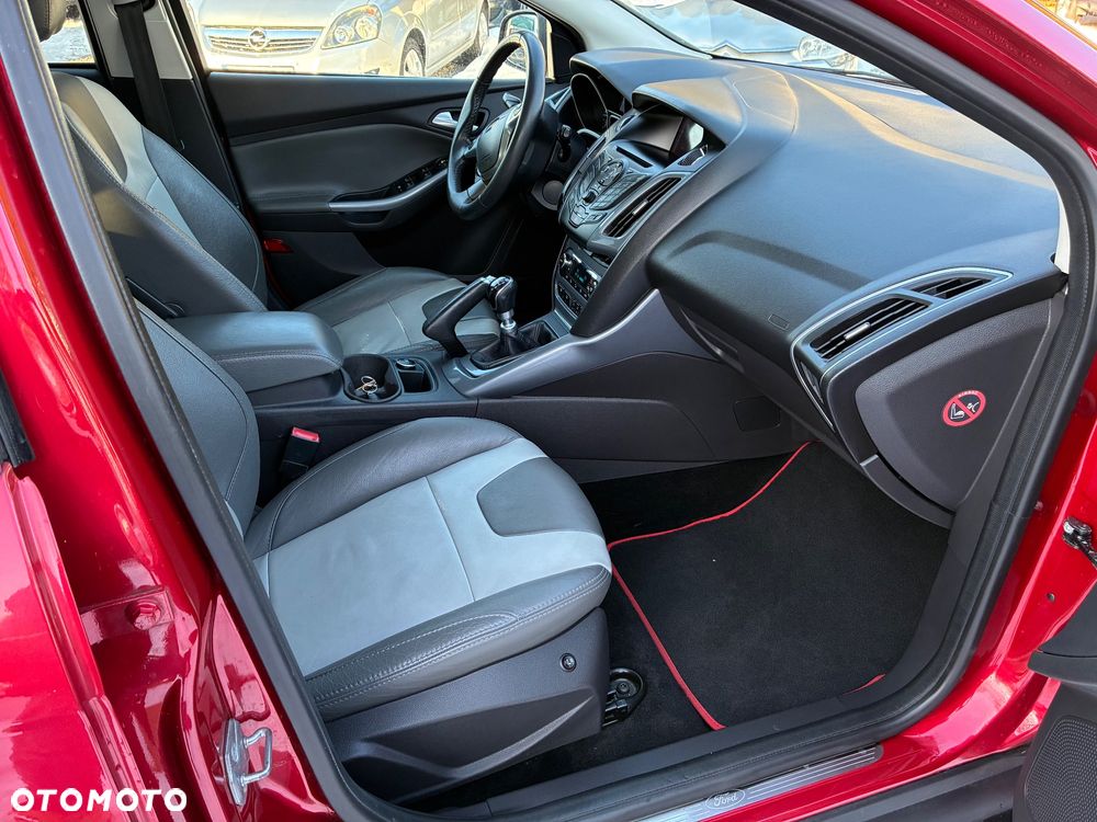 Ford Focus SW ver-1-6-tdci-econetic-88g-start--stopp--system-titanium - 11