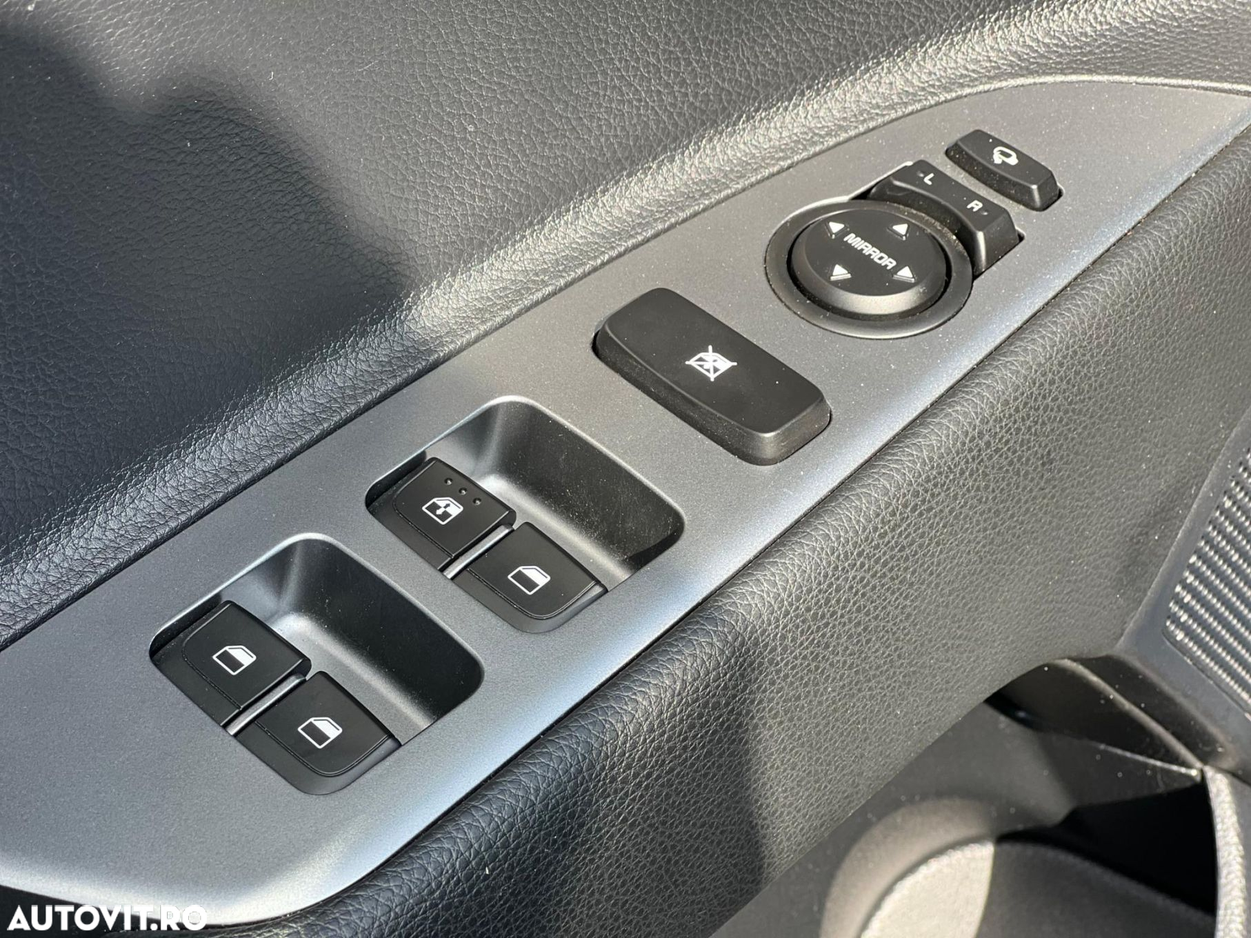 Kia Stonic 1.0 T-GDI 7DCT HP MHEV GT Line - 11