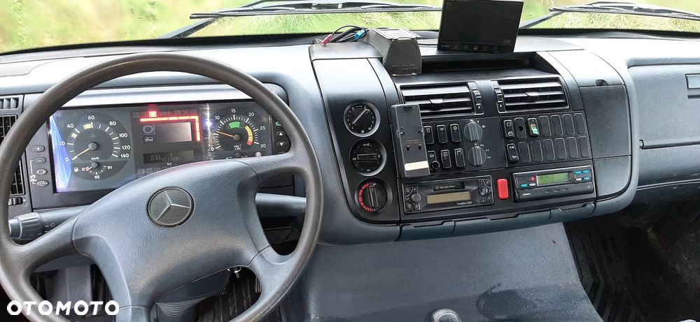 Mercedes-Benz 1828 ATEGO 4X4 KIPPER HDS HIAB - 29