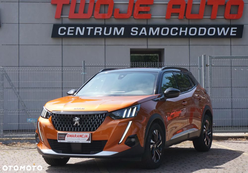 Peugeot 2008 PureTech 130 EAT8 GT - 1