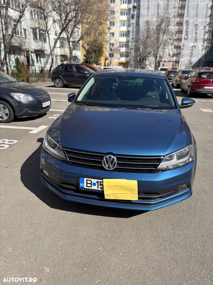 Volkswagen Jetta 1.2 TSI Comfortline - 1