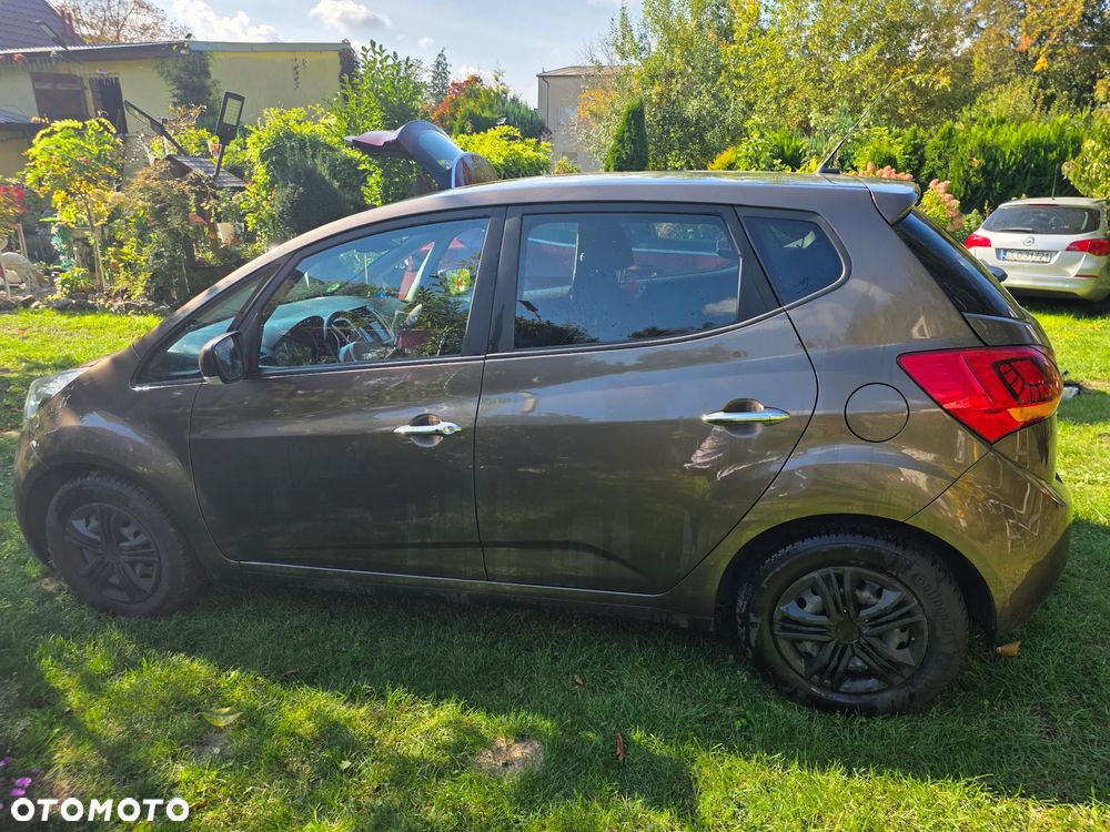 Kia Venga 1.6 Business Line - 11